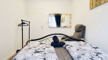 Iron/ironing board, free WiFi