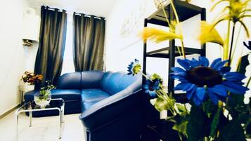 Apartamento básico | Sala de estar