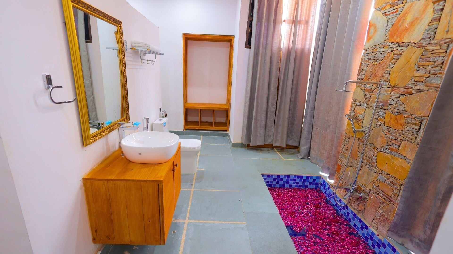 Luxury Villa, Mountain View | Bathroom | Free toiletries, slippers, towels, soap