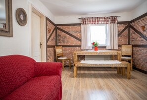 TV - Vacation apartment Rustika (Kirchanschöring)