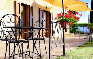 Outdoor dining - Pet friendly home in Pescina (Pescina)