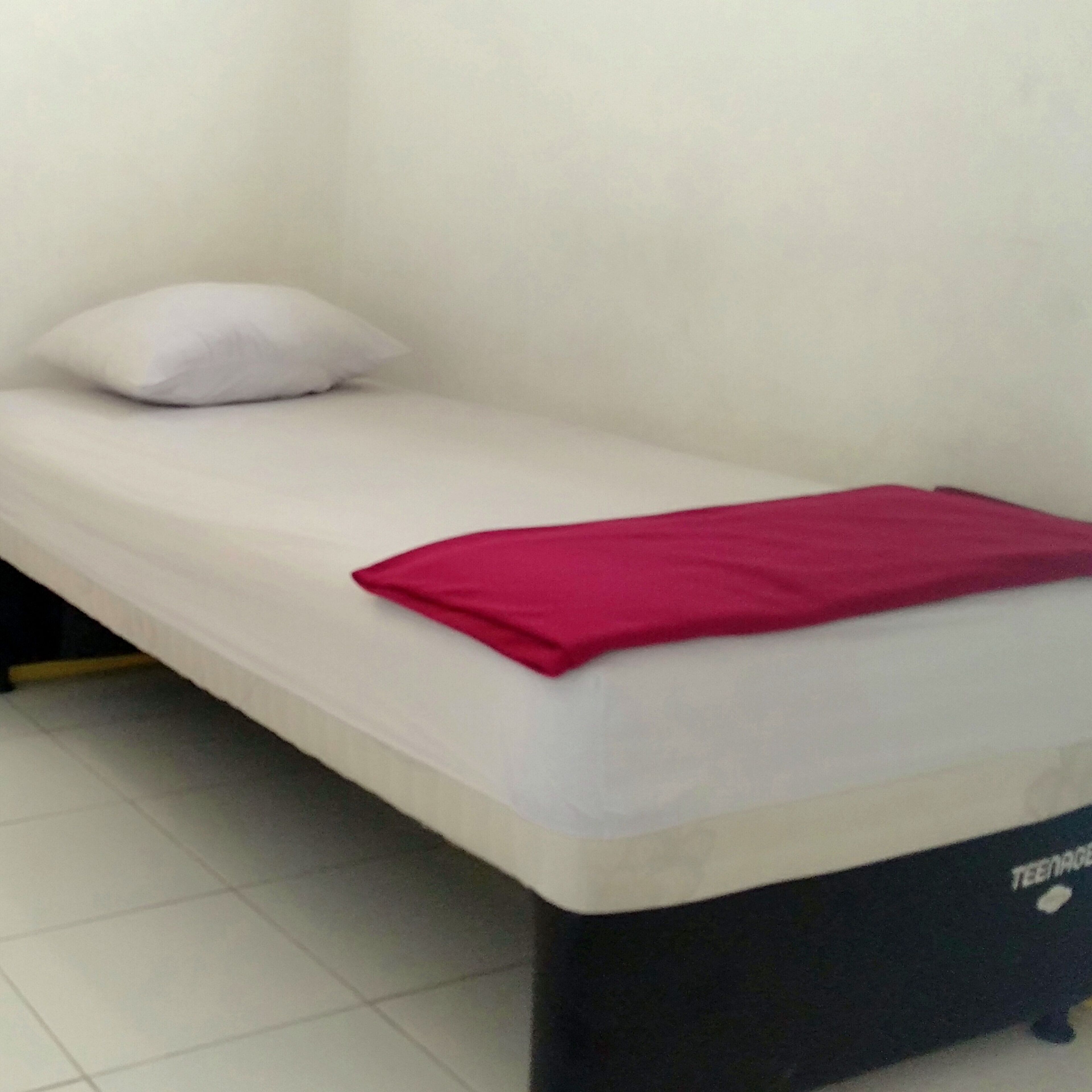 Chambre Simple Confort, salle de bains privée | Wi-Fi gratuit, draps fournis