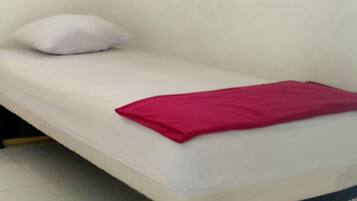 Comfort Single Room, Private Bathroom | Free WiFi, bed sheets