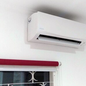 Chambre Double Confort, balcon | Wi-Fi gratuit, draps fournis