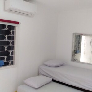 Comfort Double Room, Balcony | Wi-fi percuma, cadar katil
