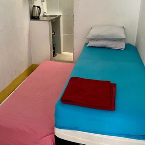 Comfort Double Room, Private Bathroom | Free WiFi, bed sheets