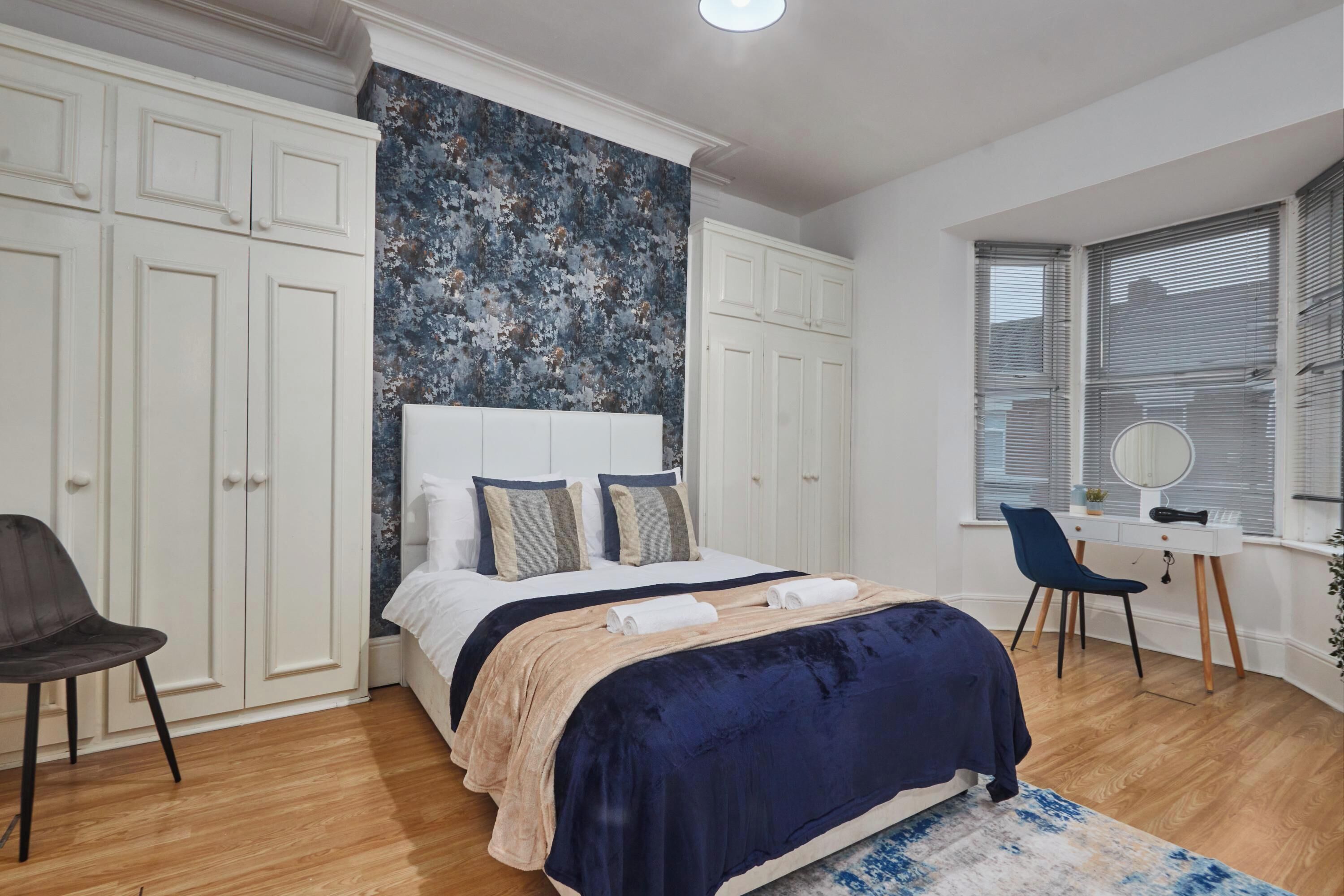 Bügeleisen/Bügelbrett, kostenloses WLAN