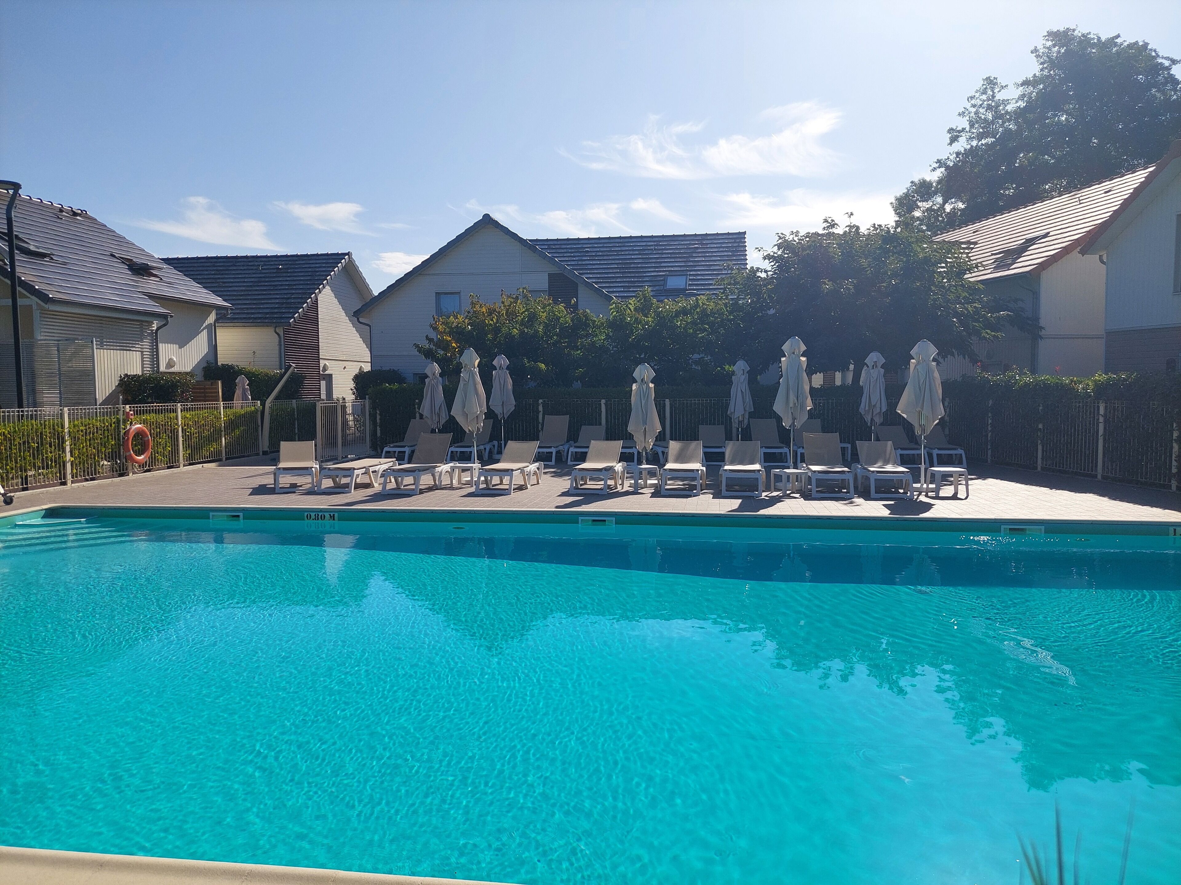 Piscine couverte, piscine extérieure