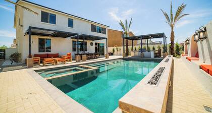 Modern Desert Oasis w/ Pool, Hot Tub, Cabanas & Outdoor Kitchen Near Empire Polo