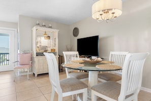 Dining - Steps to the Beach | Pool, Tennis, & Putting Green | Southwinds H12 by AvantStay (Panama City Beach)