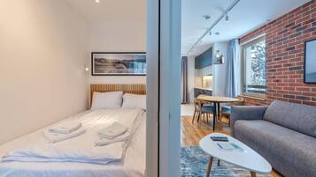 Iron/ironing board, free WiFi