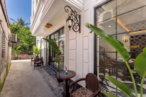 واجهة المنشأة