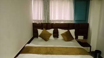 Deluxe Double Room | Free WiFi