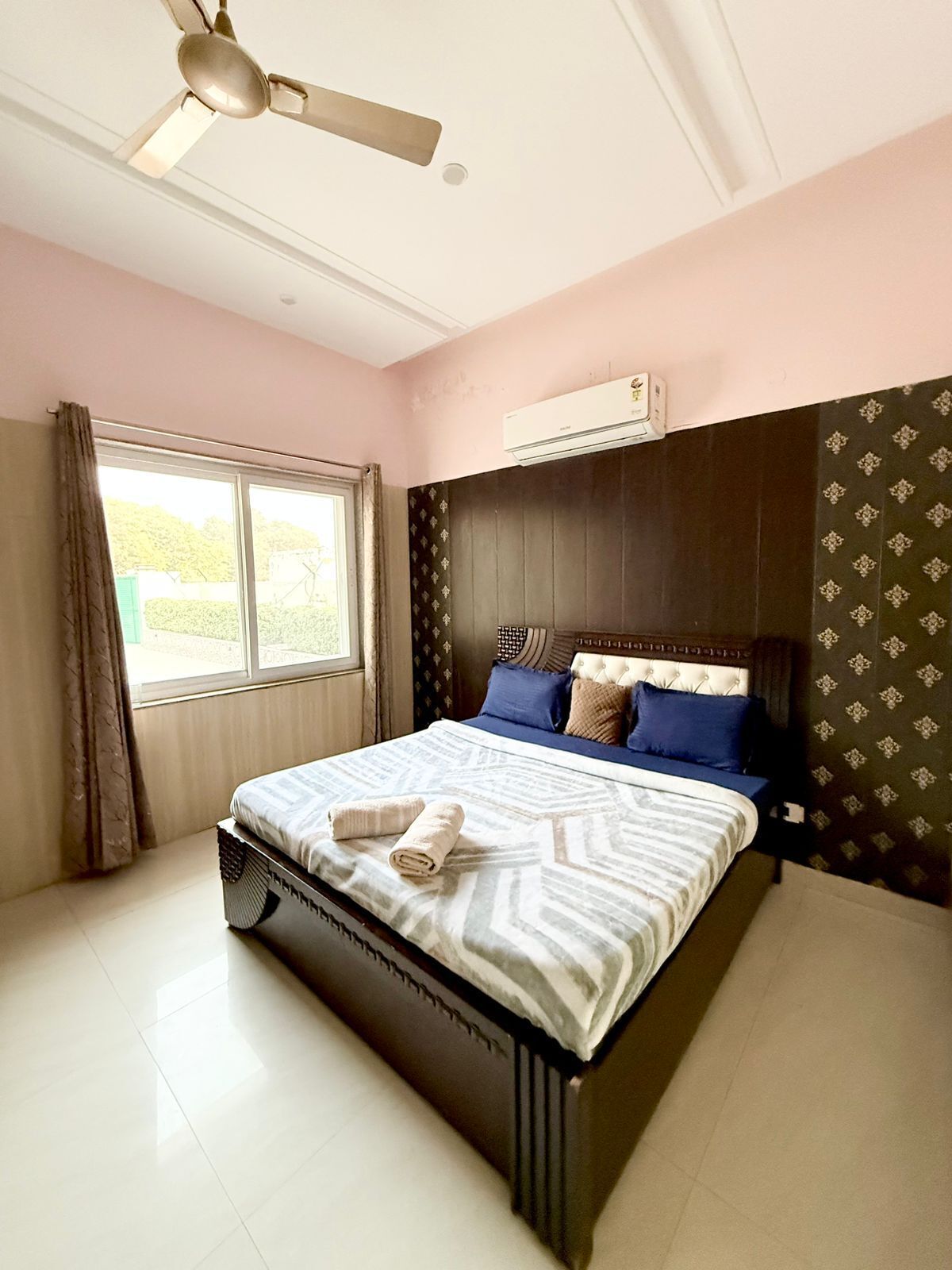 Villa, Garden View | Seterika/papan seterika, Wi-fi percuma 