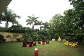 Quang cảnh vườn