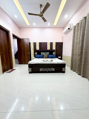 Villa, Garden View | Iron/ironing board, free WiFi - Mango People Farm (Sohna)