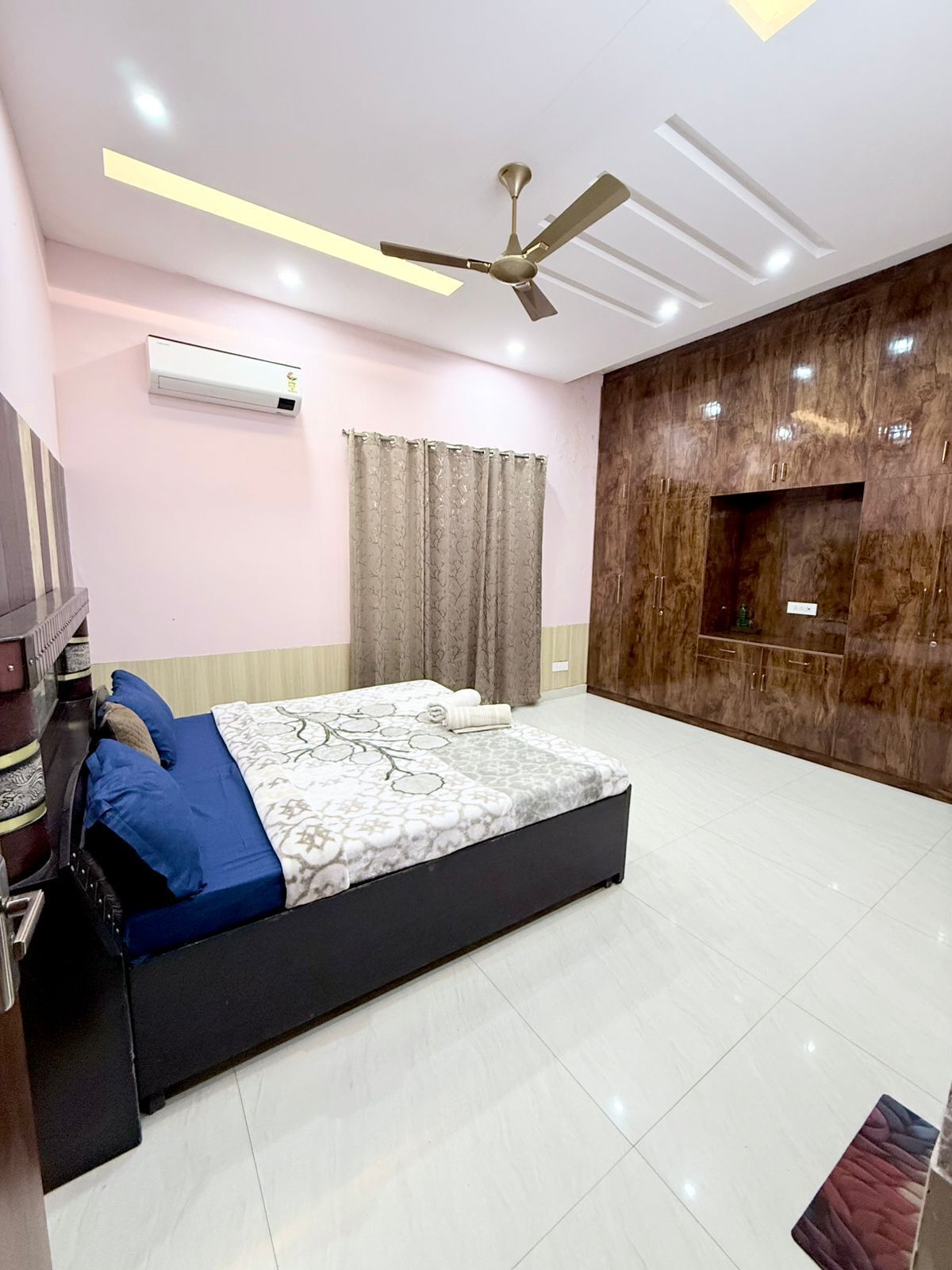 Villa, Garden View | Iron/ironing board, free WiFi