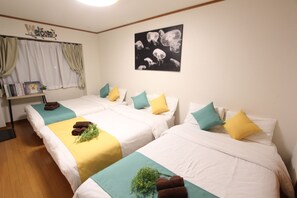 Bed sheets - Convenient Nakano Home near Station - Perfect for Budget Travelers (31) (中野区中央)