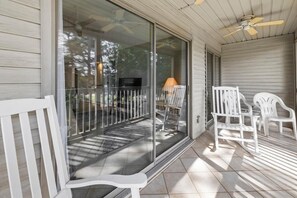 Terrace/patio - True Blue Golf Villa in Pawleys Island (Pawleys Island)