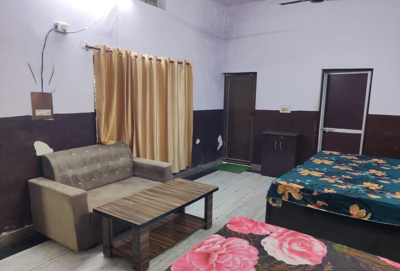 Family Room | Rollaway beds, free WiFi, bed sheets