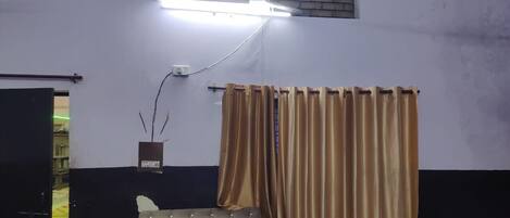 Family Room | Rollaway beds, free WiFi, bed sheets