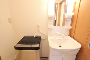 Interior - Convenient Nakano Home near Station - Perfect for Budget Travelers (21) (中野区中央)
