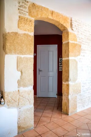 Interior - Chez Mimachat, family home 6km from the Pont du Gard (Sernhac)