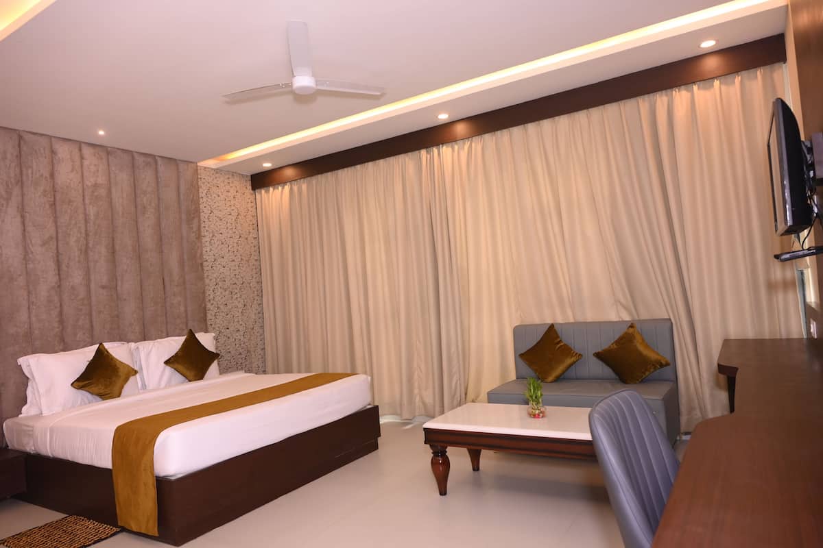 Superior Single Room | In-room safe, desk, laptop workspace, soundproofing