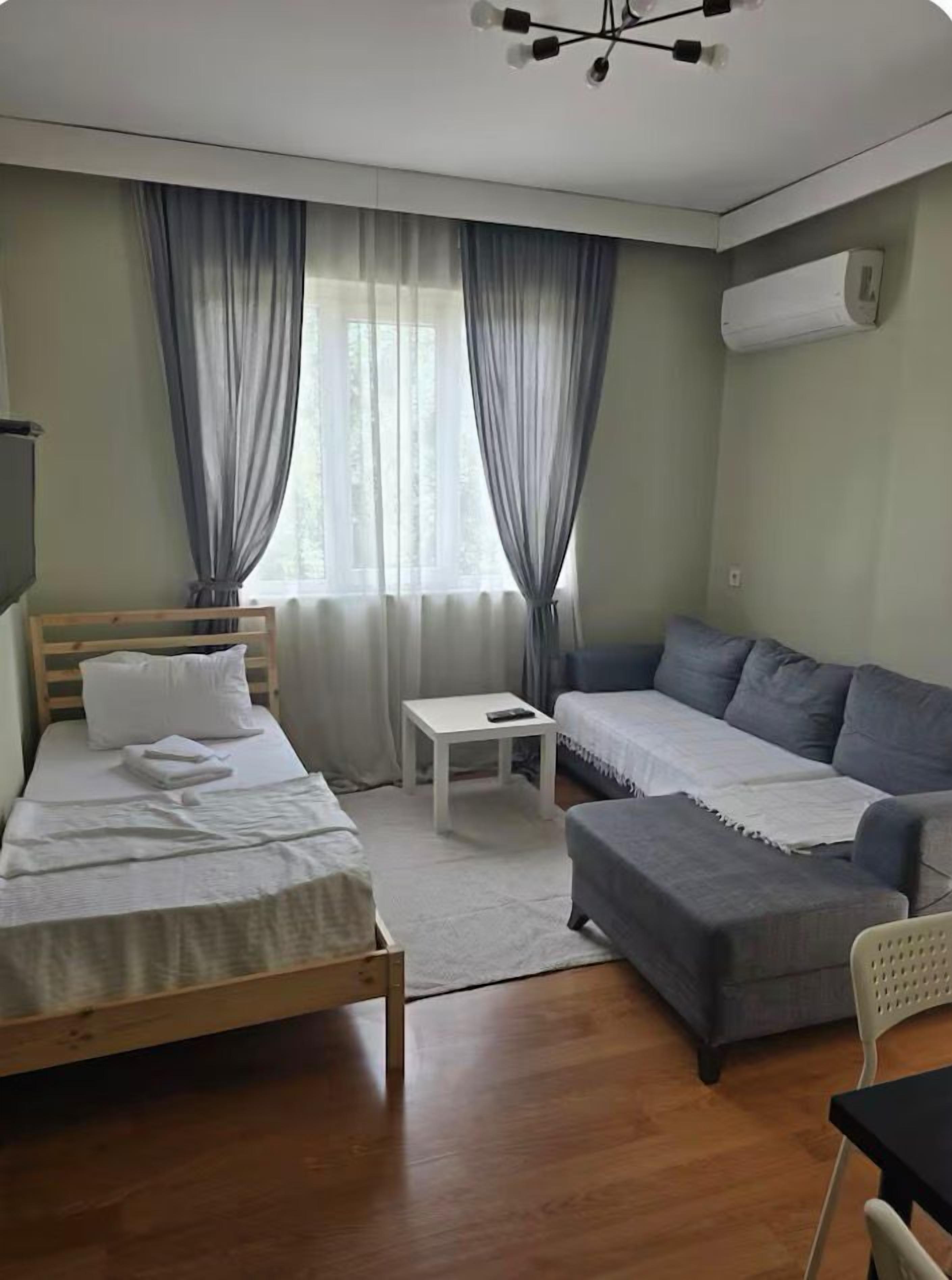 Family Suite with Balcony 8 | 起居区