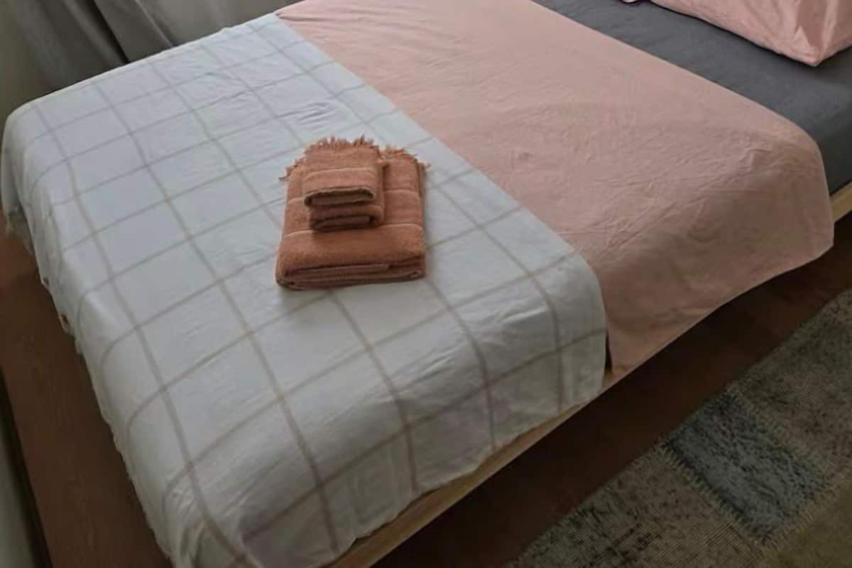 Desk, laptop workspace, iron/ironing board, free WiFi