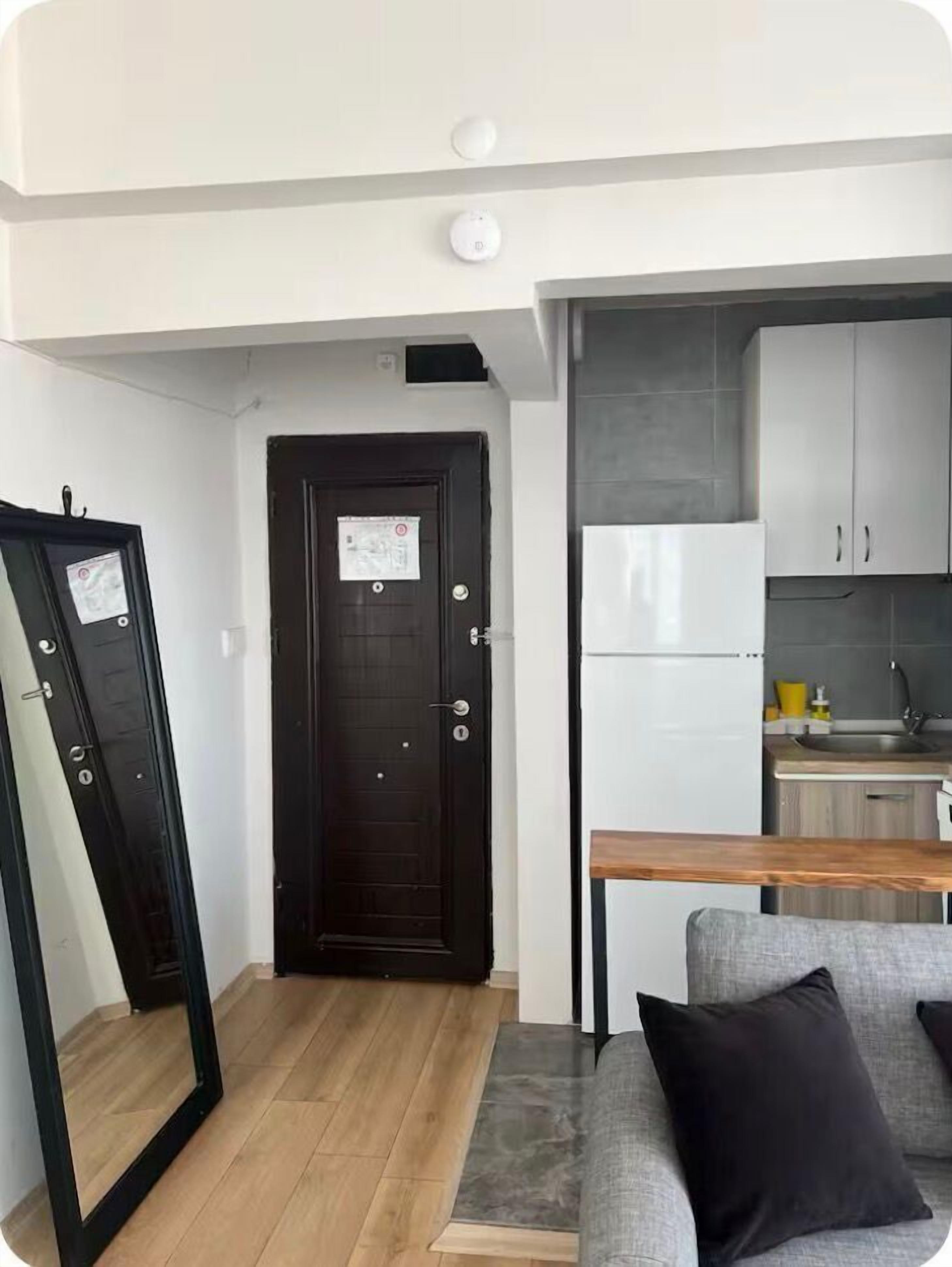 Family Apartment, Multiple Beds, Balcony | Living area