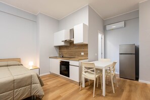 Interior - Studio Apartment (Margherita di Savoia)
