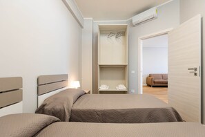 WiFi, bed sheets, wheelchair access - Sea View Apartment (Margherita di Savoia)
