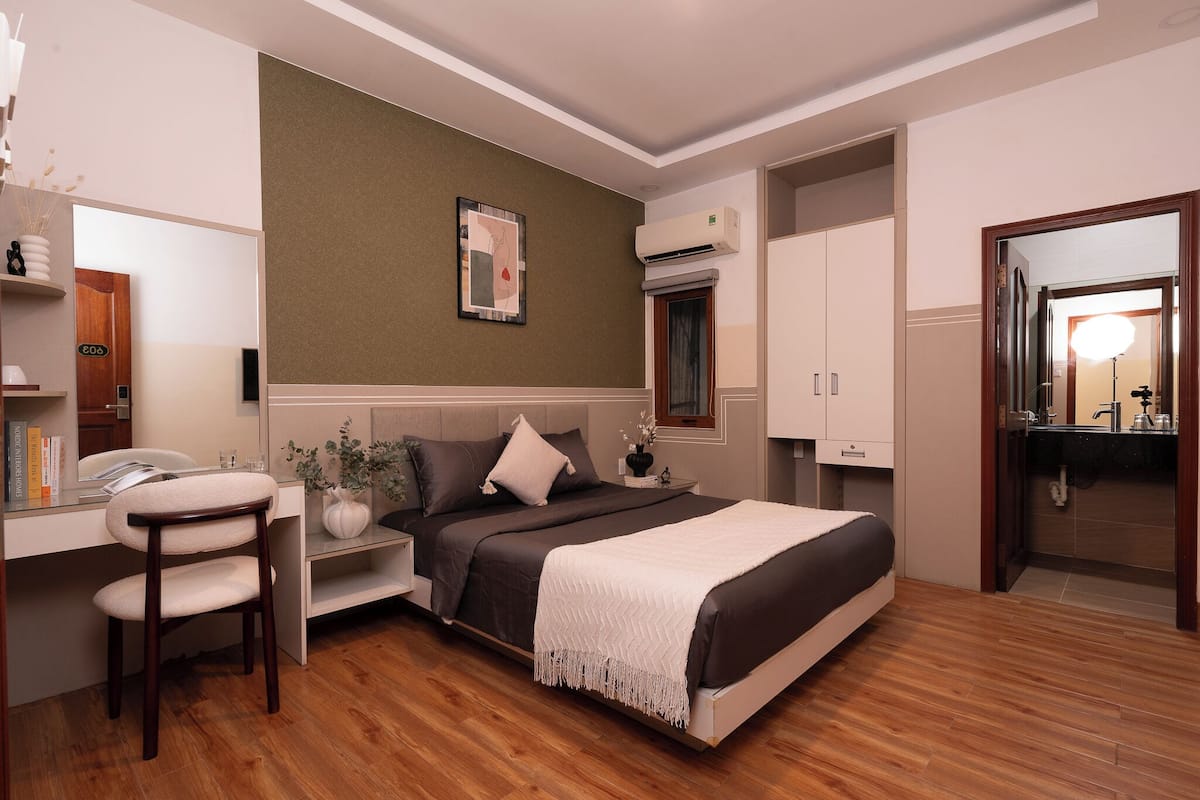 Deluxe-Zimmer | Laptopgeeigneter Arbeitsplatz, kostenloses WLAN