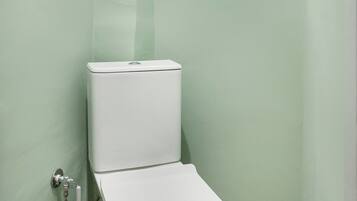 Apartment, 3 Bedrooms | Iron/ironing board, free WiFi