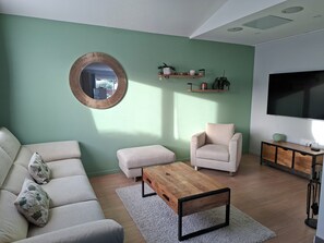 TV, fireplace - Comfortable villa between the Mediterranean and the Corbières (Boutenac)