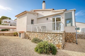Exterior - OSKAR: House with pool in l'Escala (L'Escala)