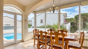 Dining - OSKAR: House with pool in l'Escala (L'Escala)