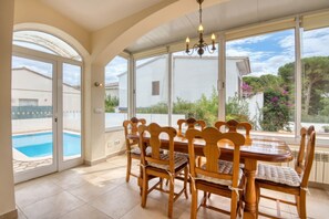 Dining - OSKAR: House with pool in l'Escala (L'Escala)