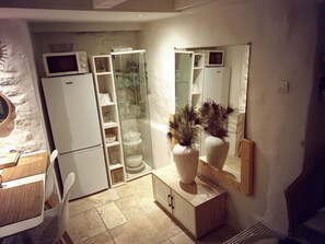 Interior - Charming studio, suspended time, pets welcome (Malaucène)