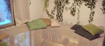 Charming studio, suspended time, pets welcome