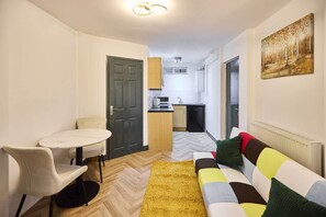 House - Host Stay Emporium Ground Floor Apartment (Nottingham)