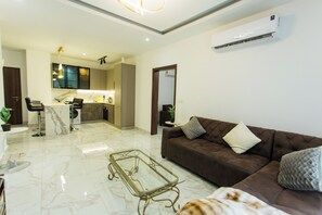 Smart TV - Premium Two Bedroom Suite at Essence (Accra)