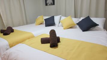 1 bedroom, bed sheets