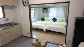 1 bedroom, bed sheets