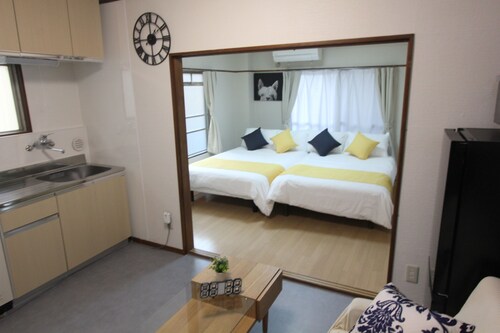 Step Out to Metro & Local Eats - Nakano-Honmachi Gem (32)