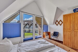 2 bedrooms, free WiFi, bed sheets - Kiekut -2 balconies, playground, activity room, wellness area, sea view, parking (Kronsgaard)