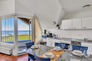 Fridge, microwave, oven, stovetop - Kiekut -2 balconies, playground, activity room, wellness area, sea view, parking (Kronsgaard)