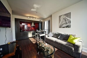 TV - The Atmos by RivetStays – 2BR Downtown Toronto, Sleeps 6 (Toronto)