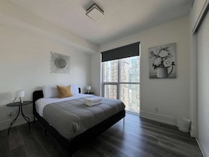 1 chambre, fer et planche à repasser, Wi-Fi, draps fournis